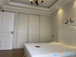 双和家苑86平2800元/月精装