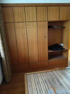 景芳园1楼67平➕架空层老精装62万