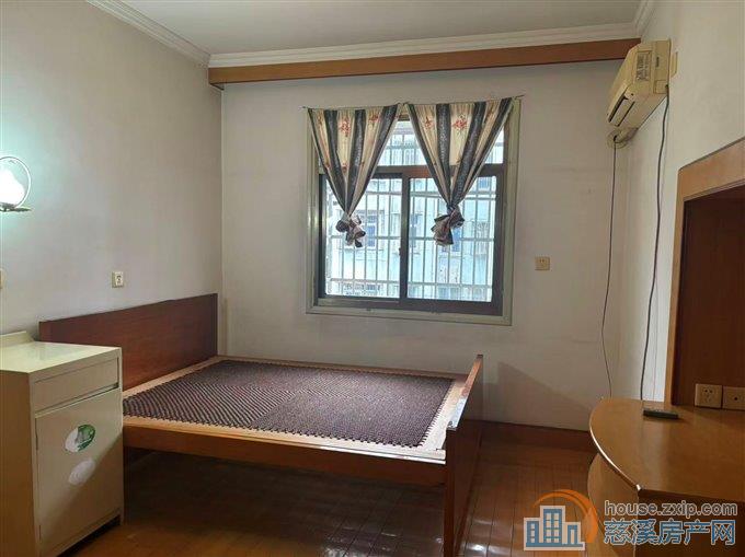 城东新村多套精装二室600元1100元