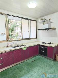 金山新村东区2楼2室带架空层直接钥匙在