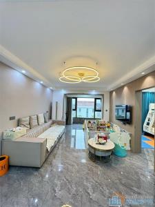 急！梧桐府 精装保养好 双车位 