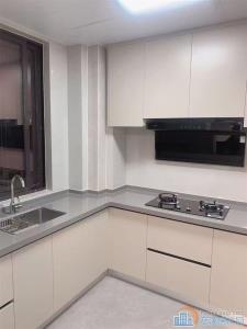 观湖佳苑90平精装2900元/月