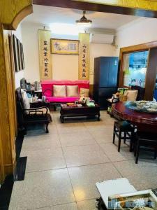 特价，园丁新村直地四楼85平带架空层