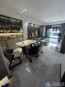 中海湖心半岛3室2卫