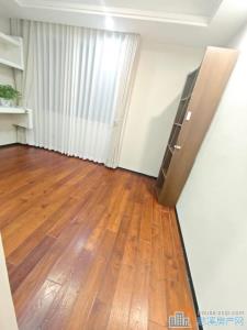 白金湾电梯房层佳132平精装129.8万