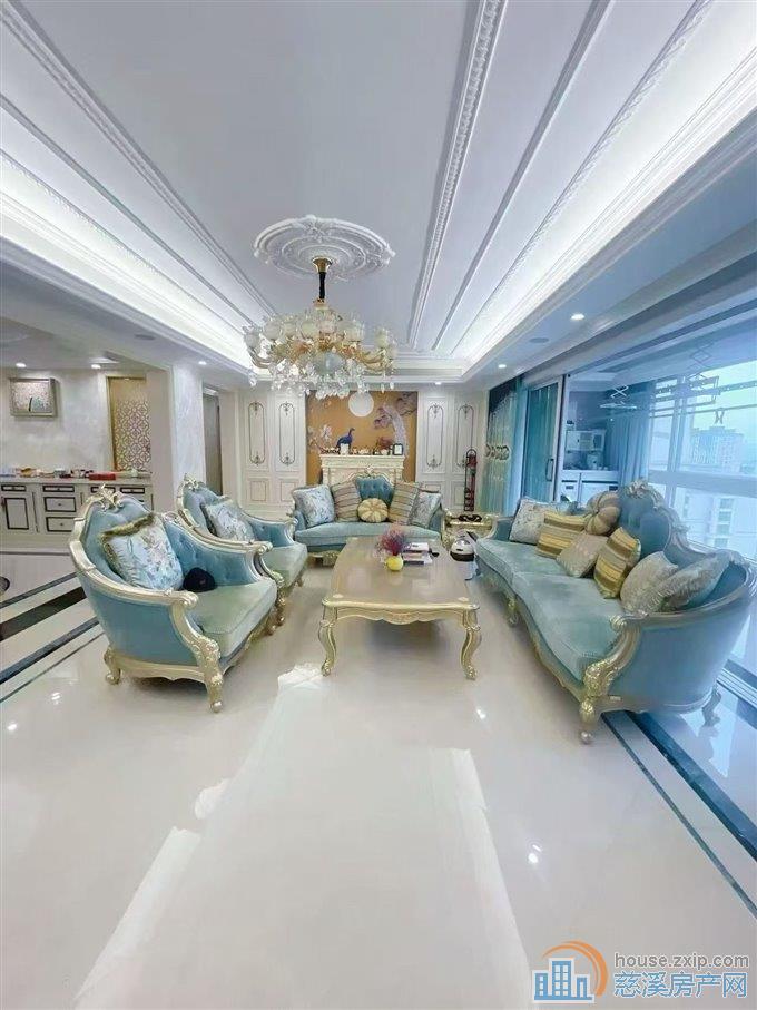 保利天悦湾228平方法式豪装266万