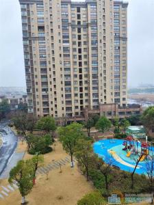 白金湾  三室  3500/月