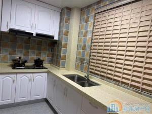 出售金仕华庭 豪华装修 124平方