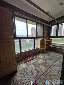 金地鸿悦156平，精装修220万