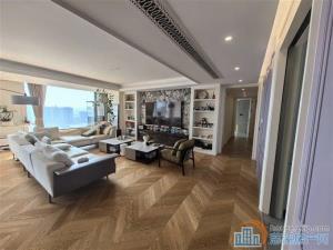 天悦湾花苑220平330万豪华装修