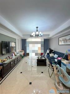 金色港湾小区114平186万送车位