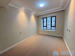 中海湖心半岛洋房143平好楼层精装未住