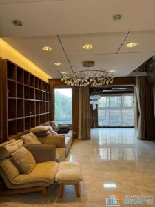 梵石花园电梯房160平 168万带车位