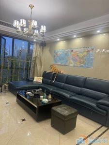 界牌新村138平方 三间朝南 精装修