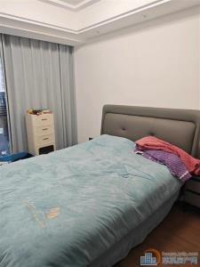 中海湖心半岛花苑 精装 超大露台 