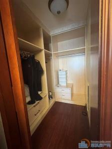 出售财富中心带产权车位豪华装修楼层好