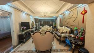 白金湾143平豪装178.8万