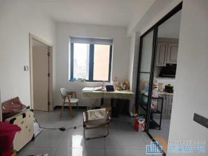 界牌新村边套一室一厅  1600元