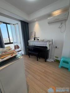 新潮塘北苑面积107平精装128万