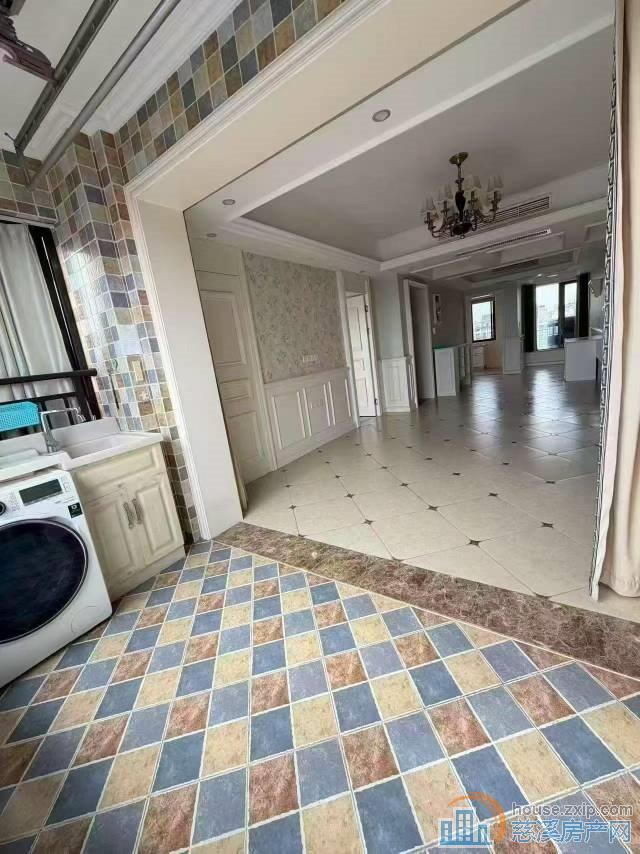 金仕华庭124平精装185万字母车位另算