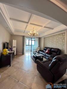 阳光城一期小高层楼层佳143平精装带车位