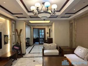 金色港湾130平三室两厅两卫精装可读书