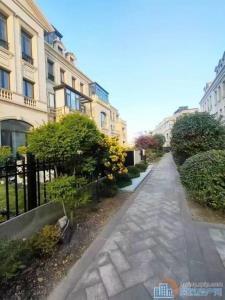 峙山庄园别墅白坯439平3车位415万