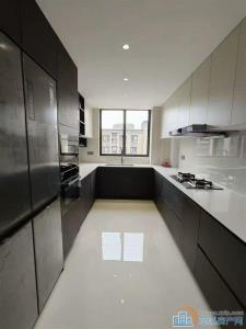 急售复地三期豪华百万装修满2年洋房