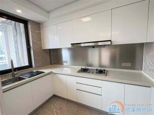 中海湖心半岛5层洋房 未住过