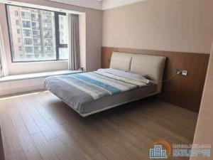 青樾府豪装168平车位一间