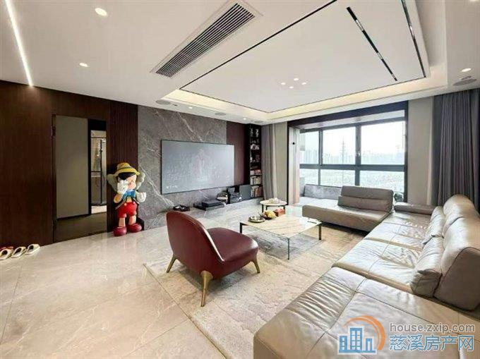 花样年全新豪装地暖中央空调带双车位