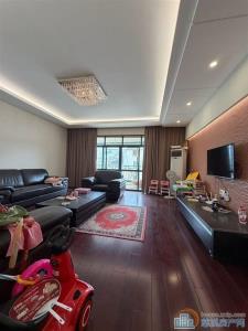 东方明珠 精装212平198万 送车位