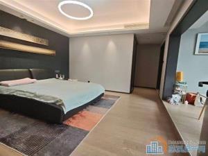 保利俯院江南洋房顶复175平精装365万