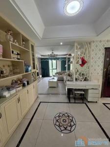 特价界牌新村138平中下层精装储藏间