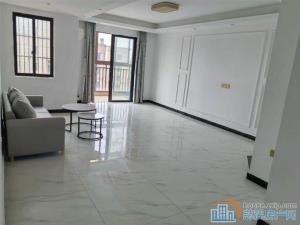 裕嘉小区 三室 2300元