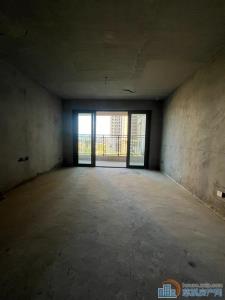 恒大河悦府毛坯136平方85万 前后湖景