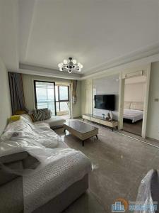 峙山庄园黄金楼层135平精装119.8万