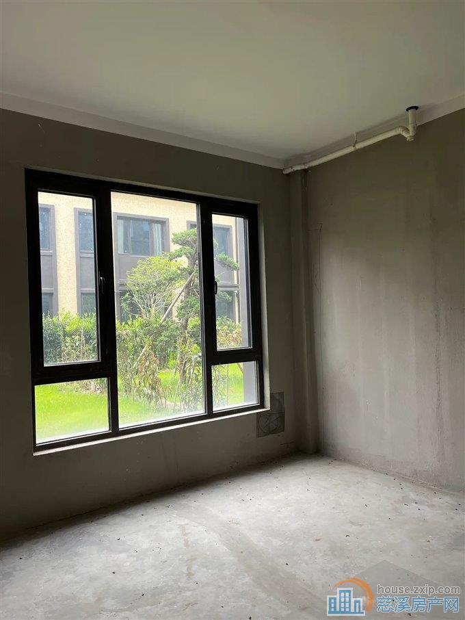 君塘名筑别墅 地上四层 带花园 双车位