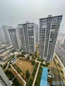 泊蔚里楼层佳东边套152平车位241万