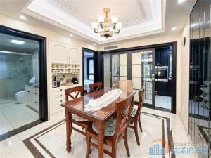 急卖 金仕华庭 装修非常好，拎包入住