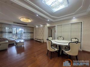 白金湾 精装保养好 东边套 采光佳