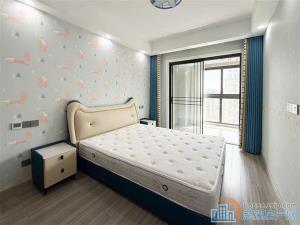 悦华府 131平 精装带车位210万