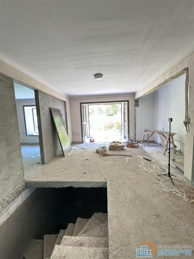 府院江南北区花园洋房256平202万