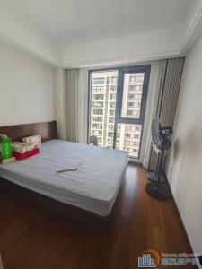 珑玥府143平自住精装298万车位