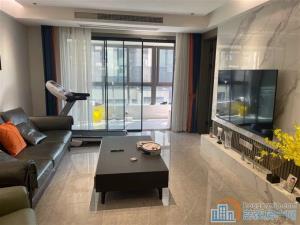 月桂府洋房 精装124平方118万带车位