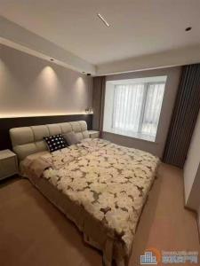 蔚蓝云图85 平方 不是第一排 