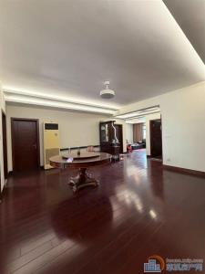 东方明珠 精装212平198万 送车位