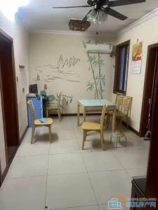 城东新村2楼57平+架空层上林可读精装