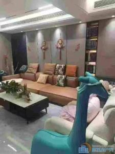 鸣北小区152平豪装车位