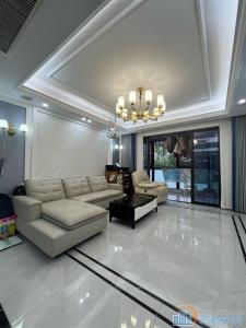 俯院江南 精装洋房143平方239万